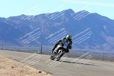 media/Jan-09-2022-SoCal Trackdays (Sun) [[2b1fec8404]]/Turn 8 (1045am)/